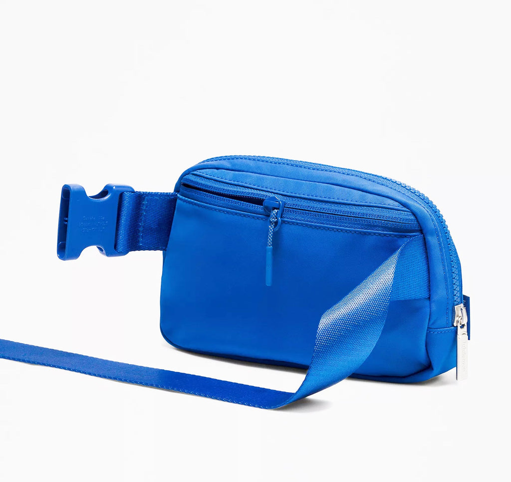 Sigma Delta Tau lululemon Everywhere Belt Bag - Beaming Blue
