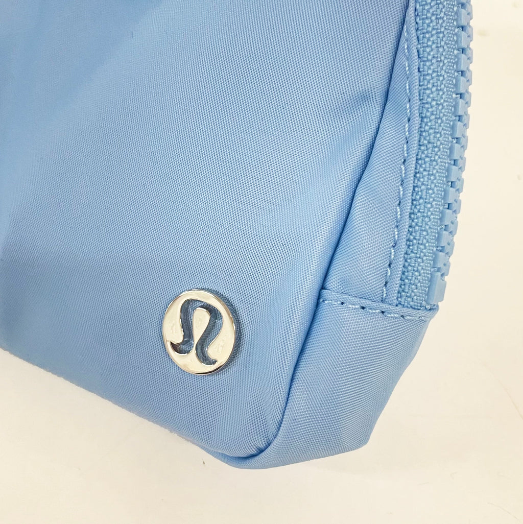 Sigma Delta Tau lululemon Everywhere Belt Bag - Proud Cloud