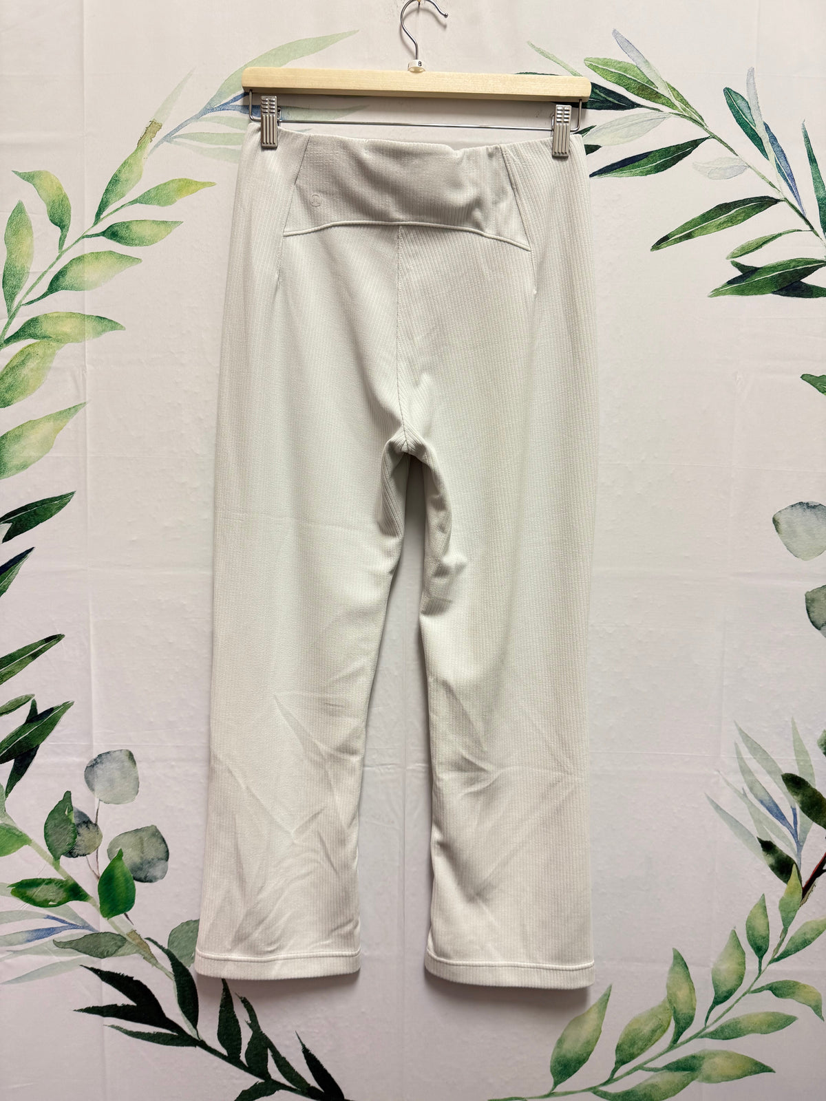 Lululemon Ribbed Softstreme Zip HR Crop Pant 25” (8)